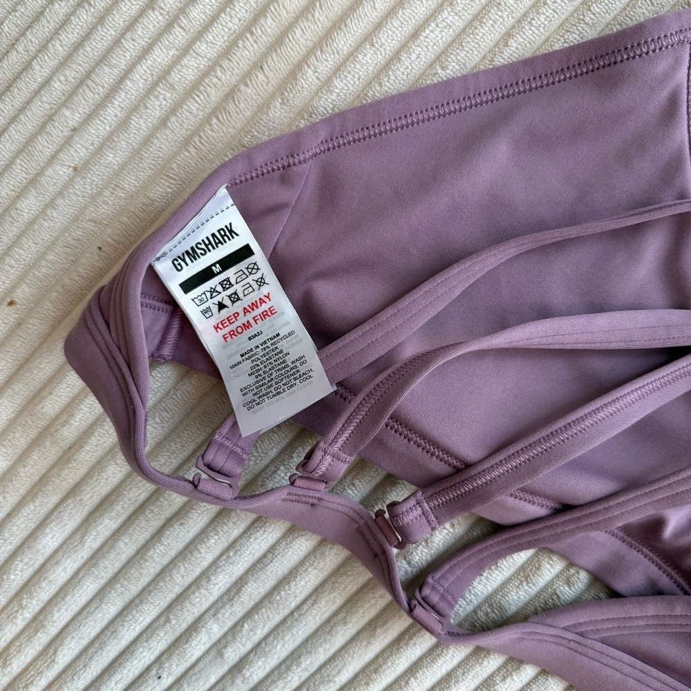 Gymshark Sports Bra - Picture 3 of 3